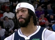 蜂鸟竞技-包含浓眉哥迎来五赛季高光表现，加拿大队球迷沸腾！的词条