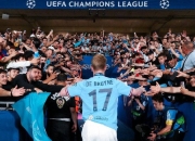 蜂鸟电竞-德布劳内连续二十场比赛得分超过势不可挡，美国队挑战极限！的简单介绍